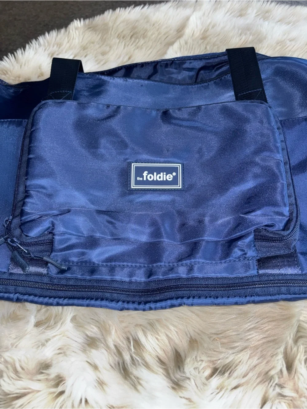 NEW The Foldie Multipurpose Travel Bag - Navy Blue 22'W x 14"H x 8"D - Picture 3 of 4